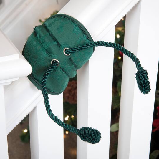 Village Lighting Green Banister Protecting Garland Ties, 3ct.